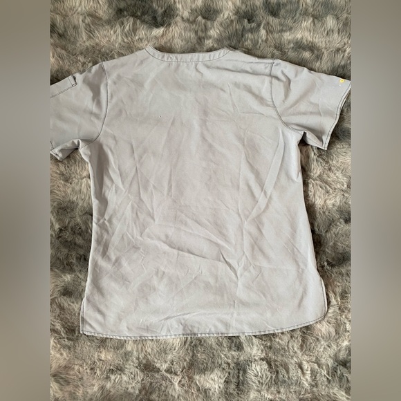 Cathartt Light Gray Scrub Top - Picture 5 of 5